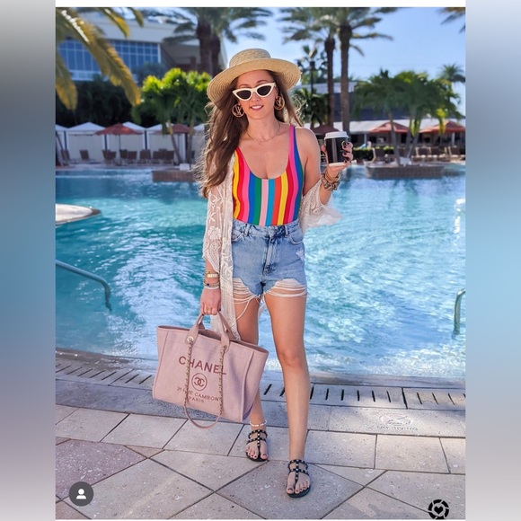 Chanel Deauville Pink Tote (Full set) - Picture 10 of 10